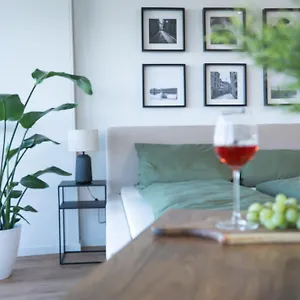 Helles Mit Tollem Blick Ueber Augsburg